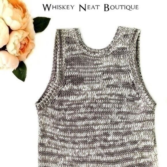 St. Tropez West Gray Sleeveless Boyfriend Sweater Small 6 0020 - Picture 2 of 4